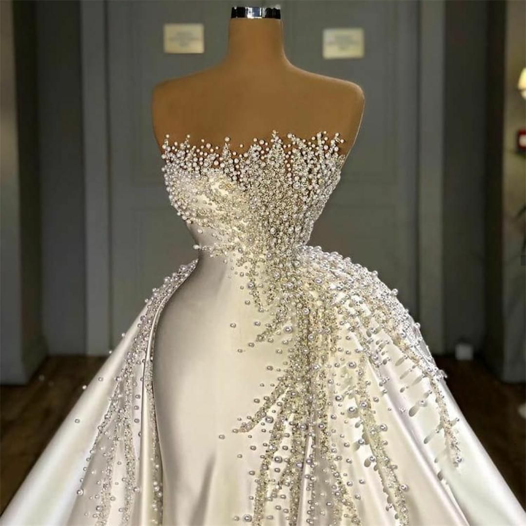 2024 Mermaid Wedding Dresses Bridal Gowns Overskirts Crystal Pearls Beads Strapless Satin Plus Size African Nigerian Fishtail Robe De Mariee Sleeveles
