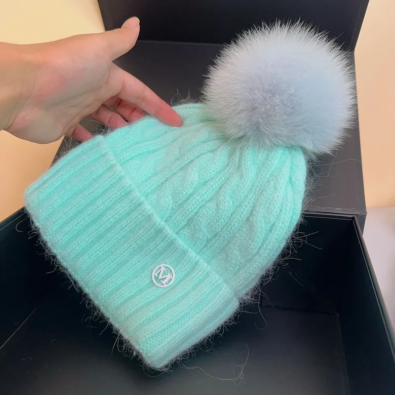 Feal fox Pom Women Hat Natural Fur Winter Hat Beanies Hat Fowmen Fashion Warm Wool Ski Real PomPom Hat 240125