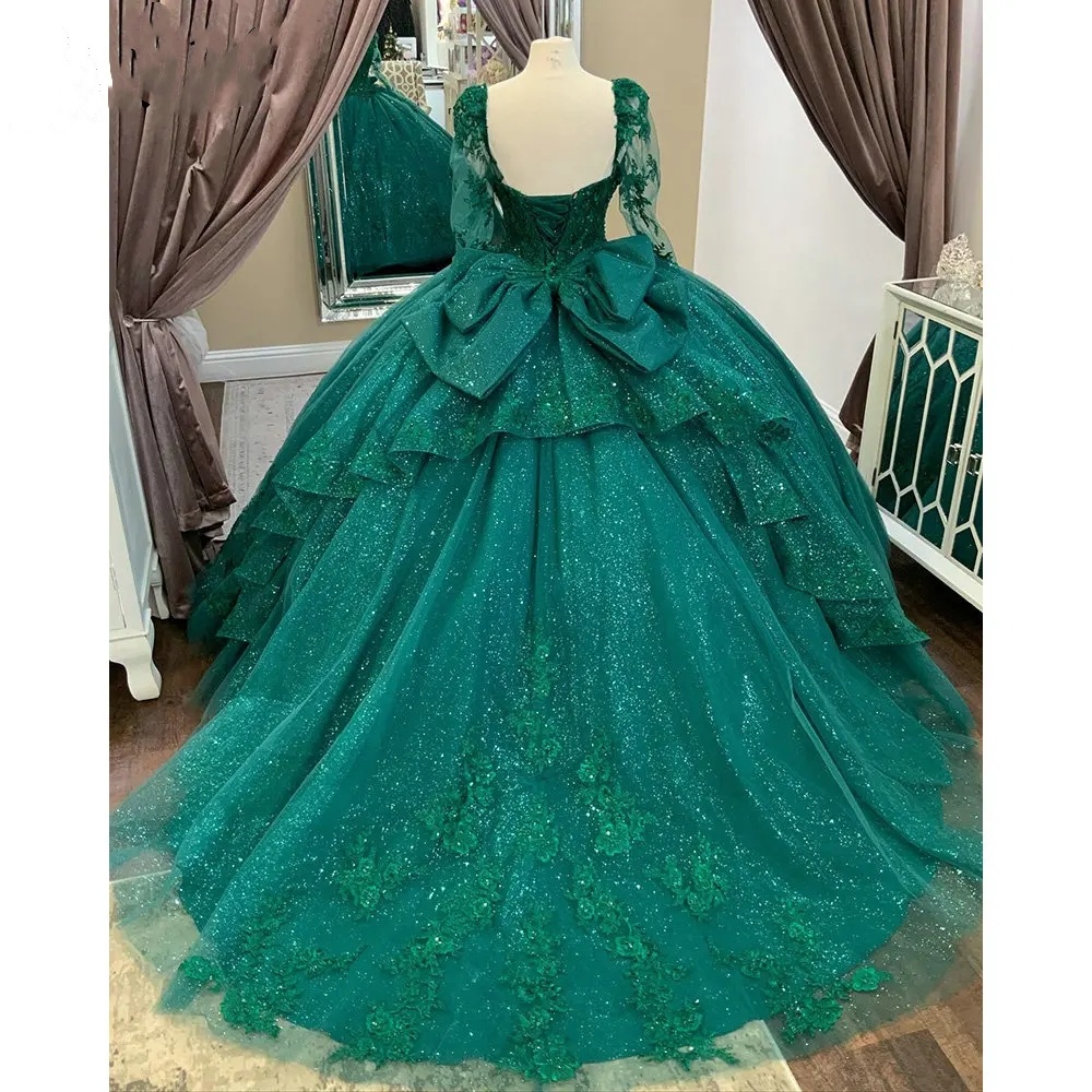 Emerald Green Long Sleeve Ruffles Crystal Quinceanera Dresses Ball Gown Sweetheart Appliques Beading Sweet 15 Vestidos De XV Anos Lz0304