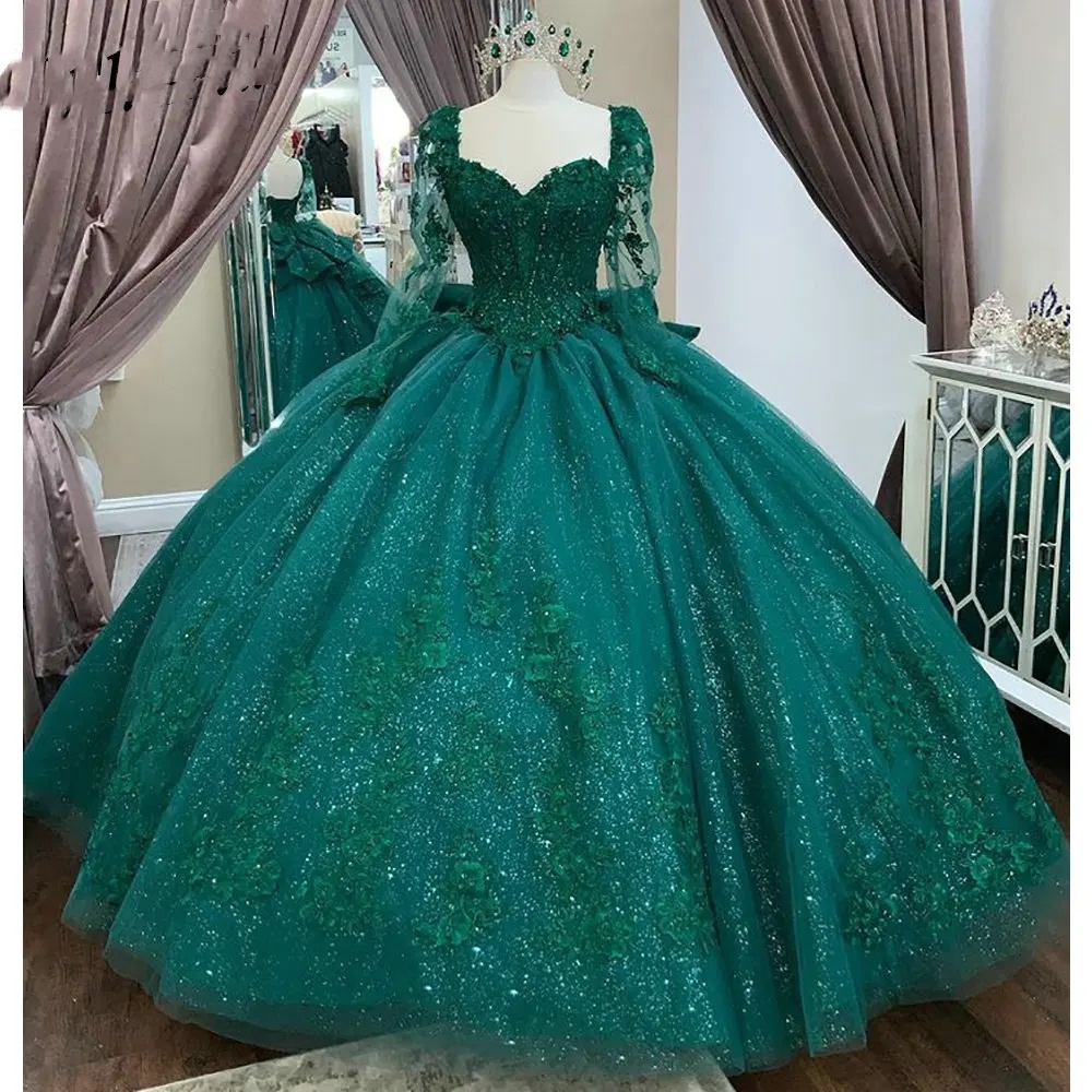 Emerald Green Long Sleeve Ruffles Crystal Quinceanera Dresses Ball Gown Sweetheart Appliques Beading Sweet 15 Vestidos De XV Anos Lz0304