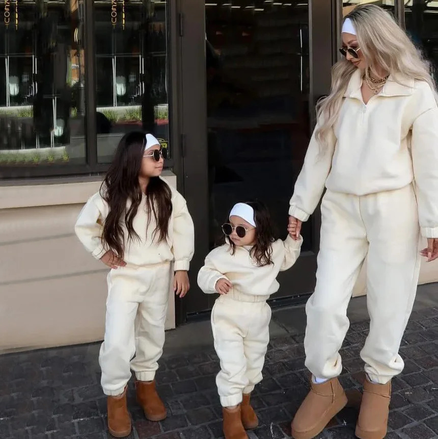 Kids Sportswear Suits for Children Autumn Winter Thicken Fleece Jacket Pant Baby Boy Girl Tracksuits Clothes Boys Outfit 240127