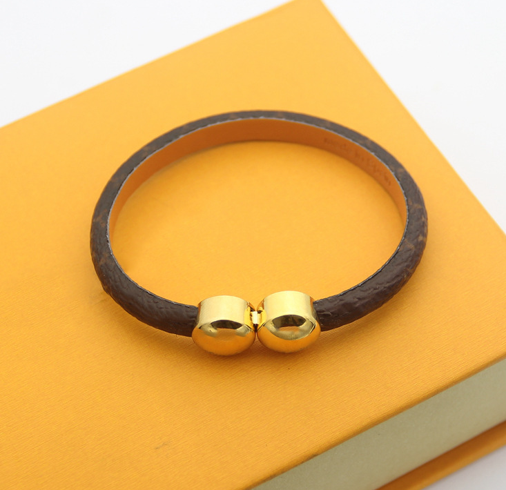 V Double Round Buckle Coffee Pattern Leather Bracelet Supply Designer Jewelry Couple Valentine's Day Gift