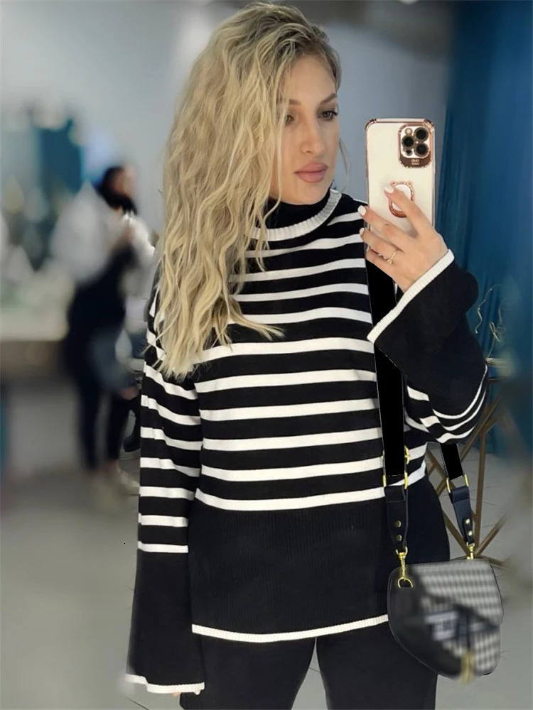 Black And White Stripe Sweater Streetwear Loose Tops Women Pullover Female Jumper Long Sleeve Turtleneck Knitted Ribbed Sweaters 240130