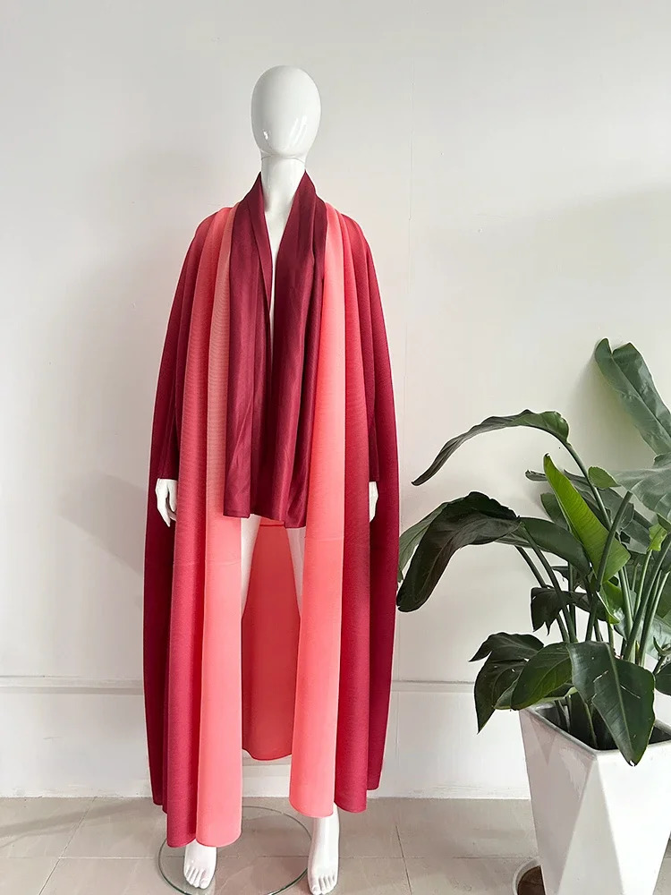 Miyake Pleated Gradient Batwing Sleeve Cardigan Scarf Loose Stylish and Elegant Long Womens Windbreaker Coat 240123