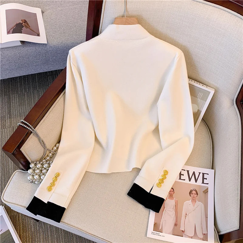 Vintage Elegant Vneck Cardigan Sweater For Women Gold Buttons Long Sleeve Knitwear Tops Autumn Fashion Chic Ladies Jumpers 240130