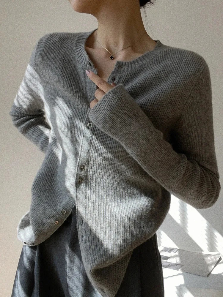 Cashmere Cardigan Sweater Slim Autumn and Winter Women Knitted Coat Soft 240130