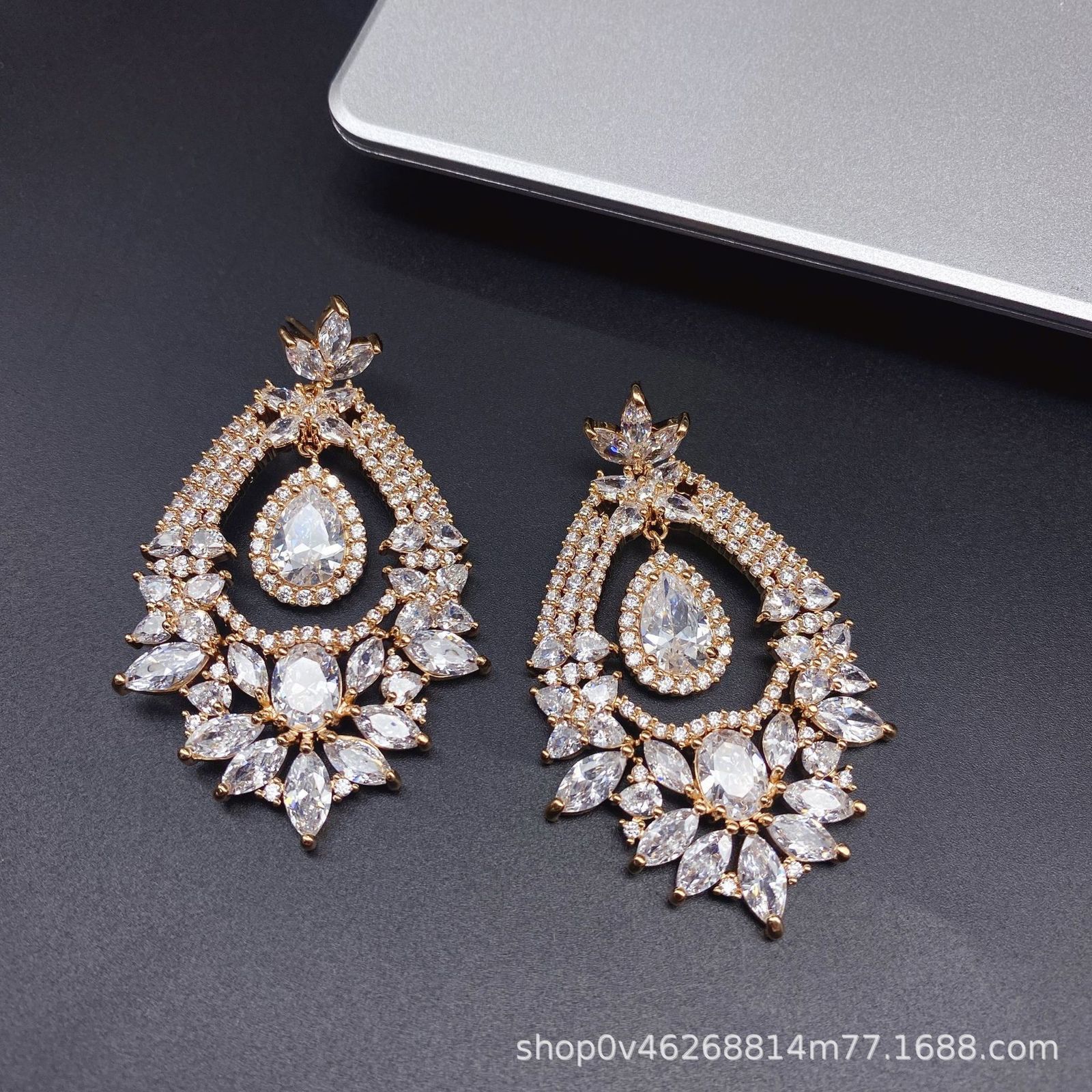 Dangle Chandelier Big Drop Earrings Women Statement Earring Drag Queen Pageant Fashion Jewelry Wedding Bridal Earrings Wholesale 230512