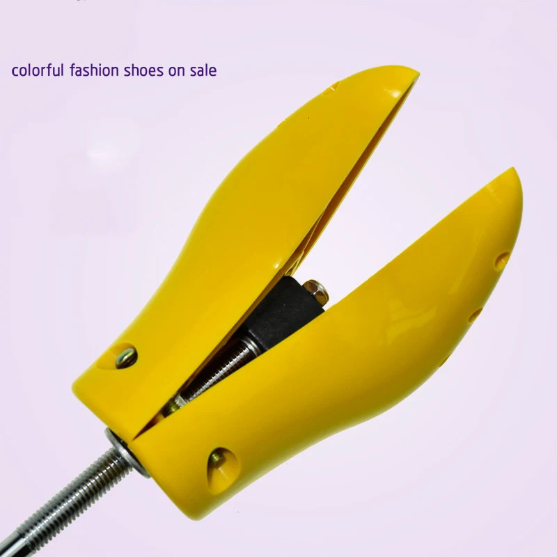 Size Womens 2Way Adjustable Shoes Stretcher Heels Boots Trees Shaper Expander Unisex Wooden Maintain Shape For Woman High heels 240130