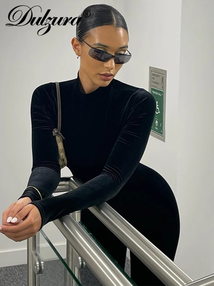 Dulzura Autumn Velvet Sexy Y2K Clothes Long Sleeve O-Neck Bodycon Skinny Zipper Jumpsuit Women Sporty Streetwear Romper Outfits 240129