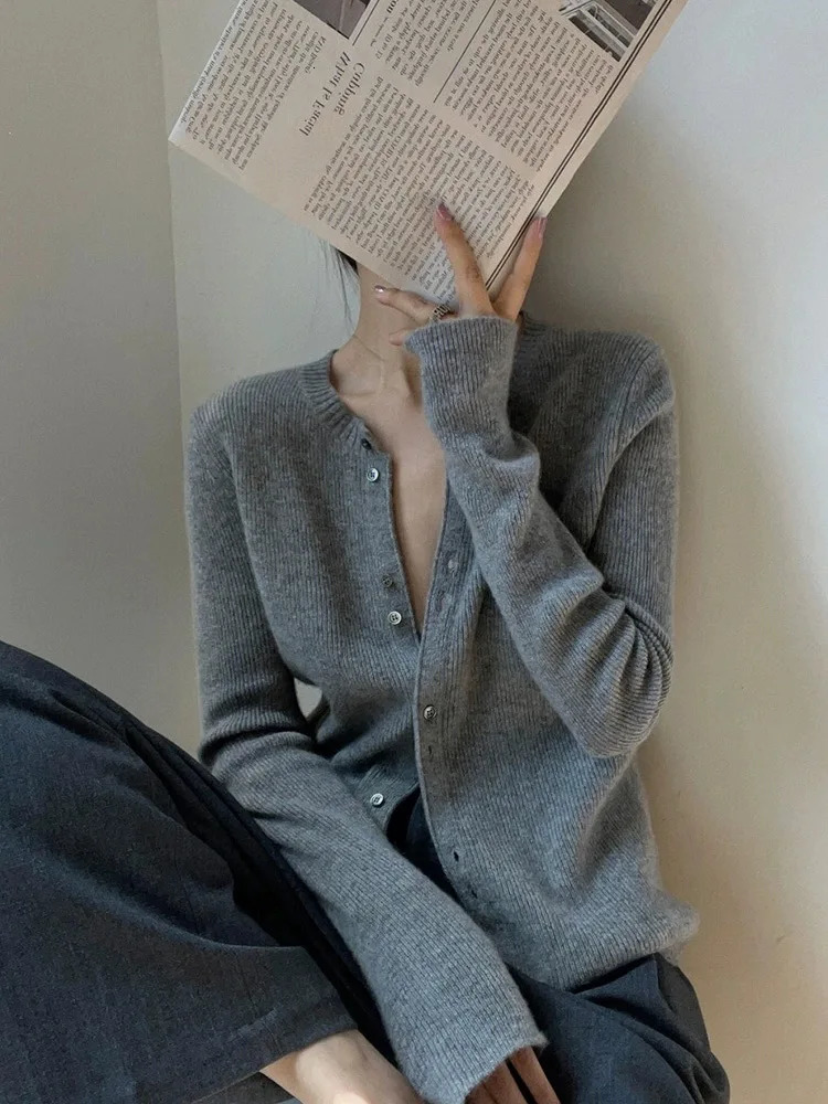 Cashmere Cardigan Sweater Slim Autumn and Winter Women Knitted Coat Soft 240130