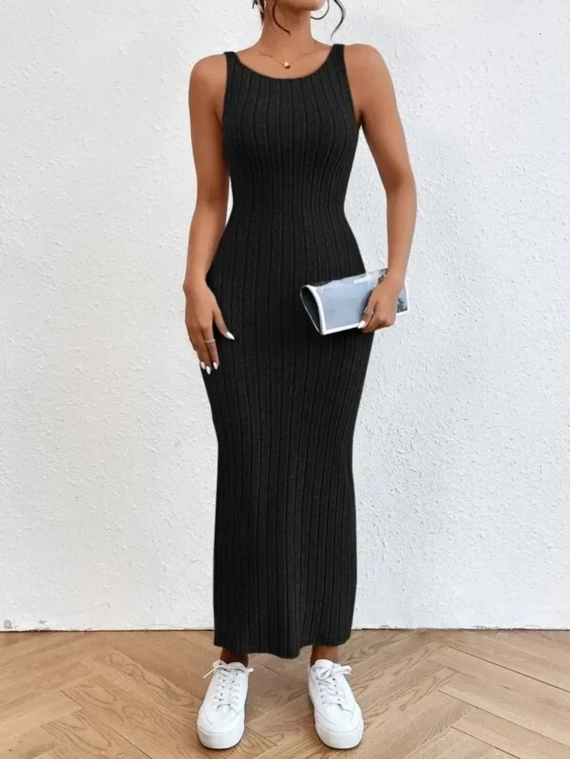 2024 Summer Backless Knit Bodycon Long Dress Women's Elegant Sleeveless O Neck Tank Dress Street Vacation Beach Casual Sundress 240119
