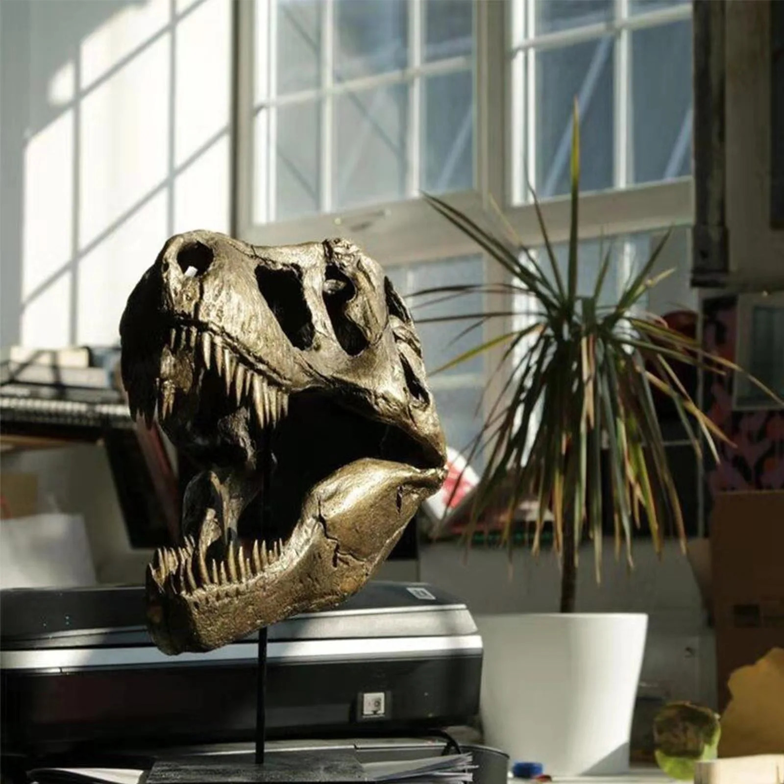 Replica Dinosaur Skull Resin Animal Skeleton Ornament Haunted House Dinosaur Statue Home Decoration accessories For Living Room 240130