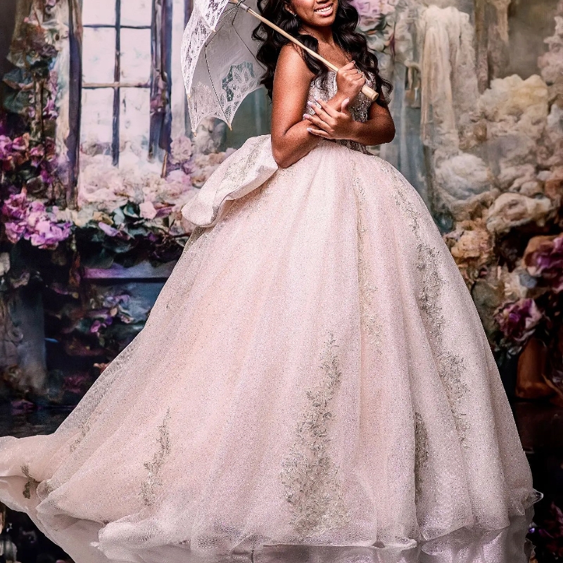 Ivory Shiny Quinceanera Dresses Ball Gown Off The Shoulder Sequin Applique Lace Beads Crystal Tull Corset Vestidos Para 15 XV Anos Sweet 16 Dress