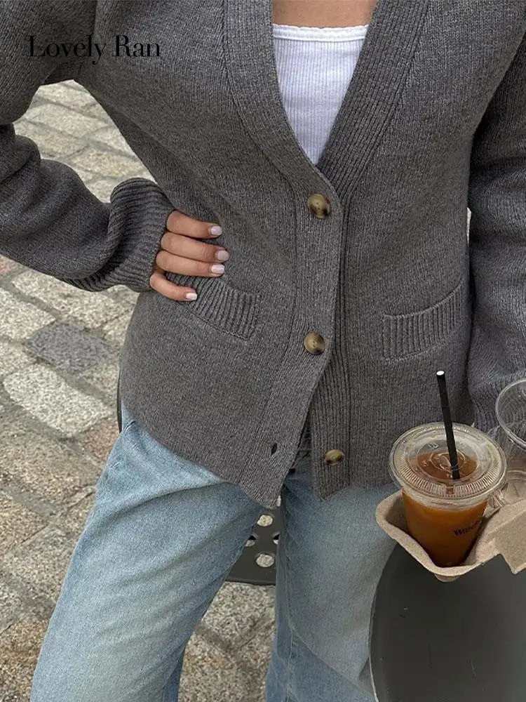 Women Vneck Single Breasted Cardigan Long Sleeve Double Pockets Quilted Ribbed Sweater Female Chic Gray Solid Top Streetwear 240130