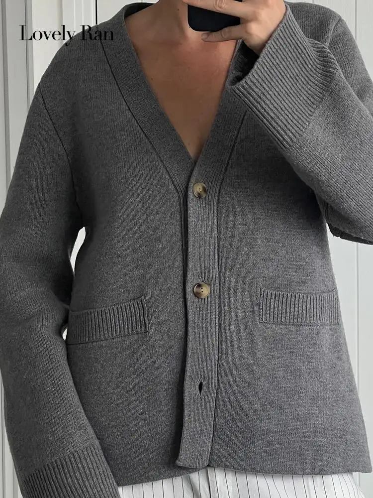 Women Vneck Single Breasted Cardigan Long Sleeve Double Pockets Quilted Ribbed Sweater Female Chic Gray Solid Top Streetwear 240130