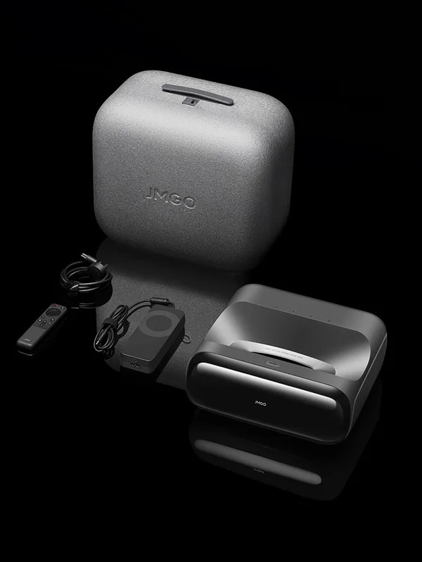 JMGO O2 Ultra Projector Short Throw and 4K 3840 x 2160 ThreeColor M Laser Beamer 2800 CVIA lumens 240125