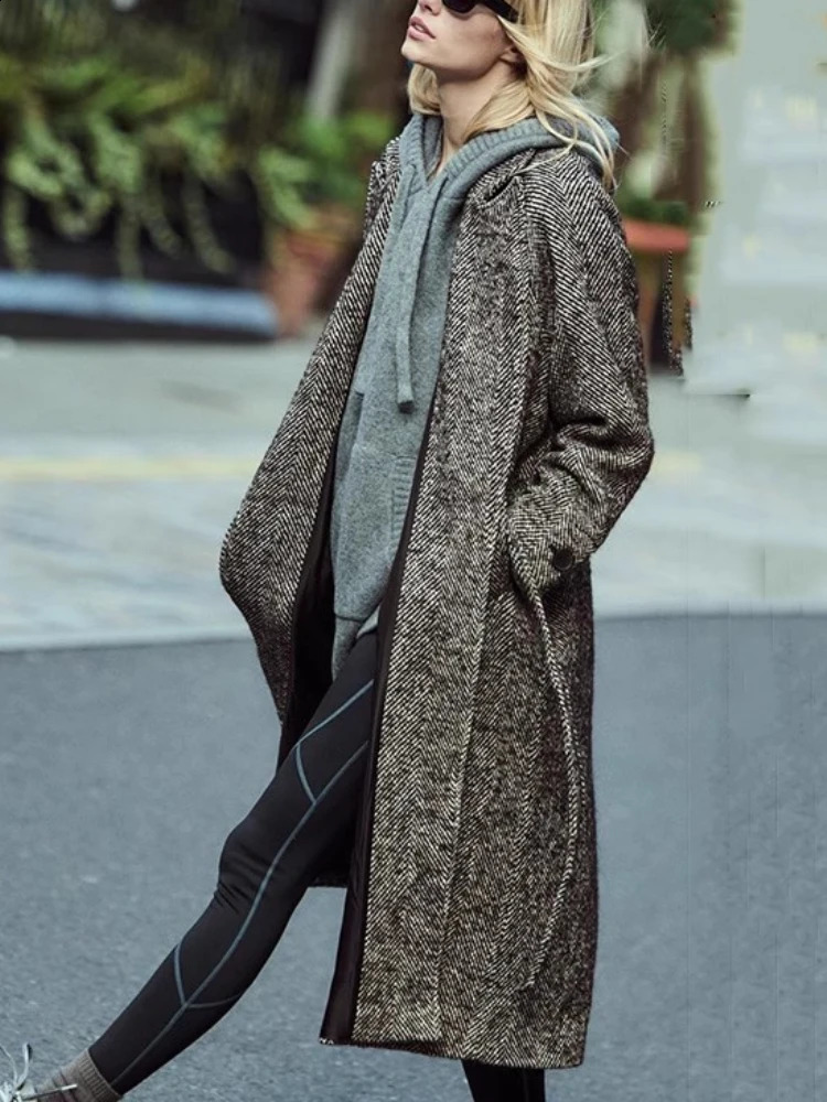 ZBZA Women's Belted Herringbone Coat Autumn Winter Lapel Collar Long Sleeves Welt Pockets Back Slit Belt Twill Overcoat Fema 240122