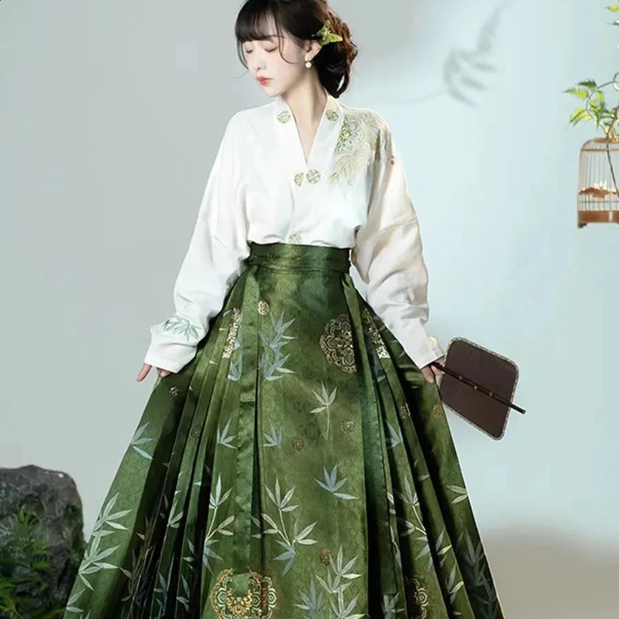 Hanfu Skirt Original Chinese Style Costume Mamianqun Ming Dynasty Weaving Gold Horse Face Skirt Chinese Dress Vest Skirt 2