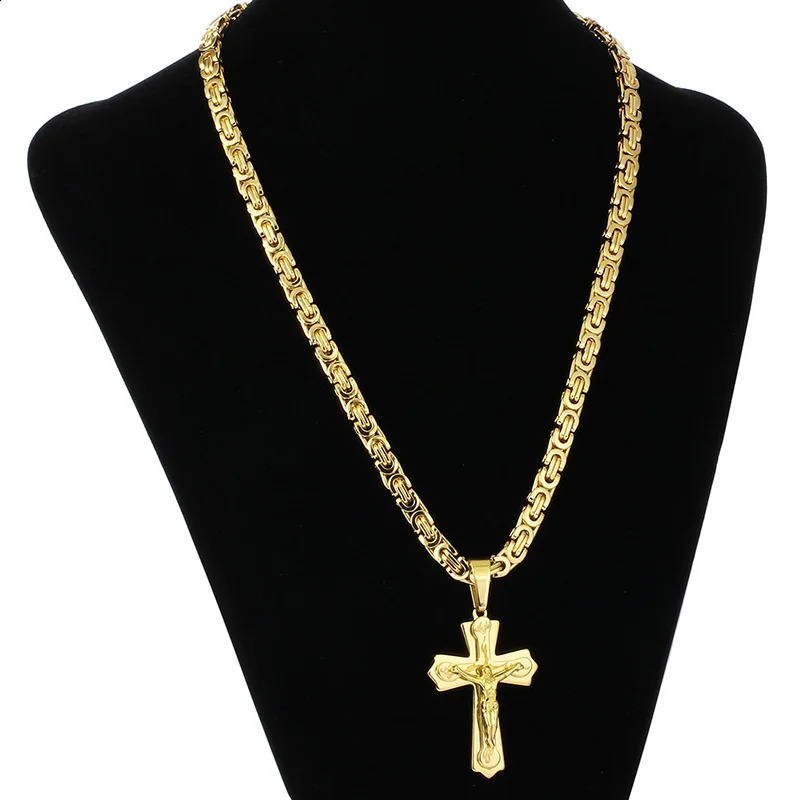 Diyalo Religious Jesus Cross Necklace Men Stainless Steel Crucifix Pendant with Byzantine Chain Necklaces Male Jewelry 240202