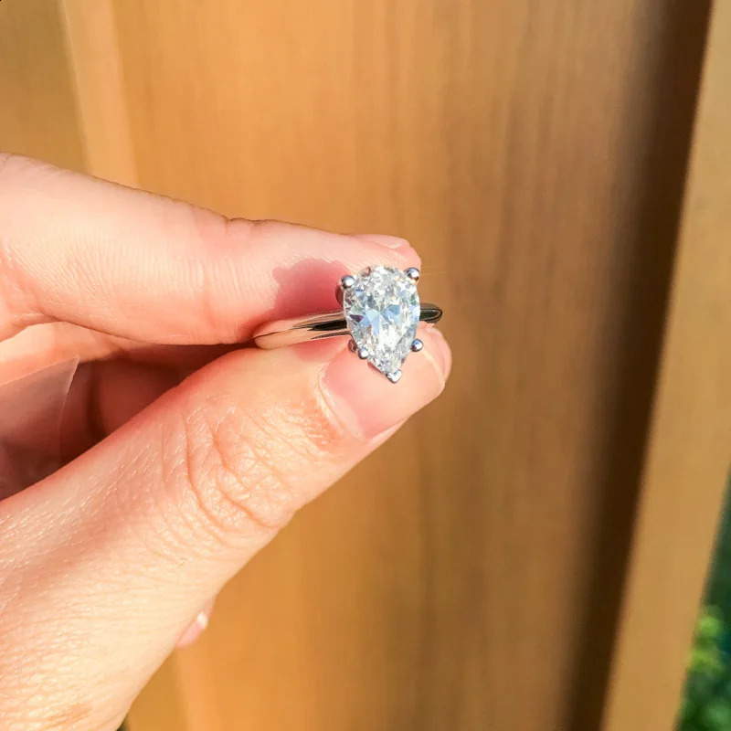 100% 925 Sterling Silver Sparkling Real 2 Carat Pear Wedding Rings For Women Top Quality Engagement Fine Jewelry 240202