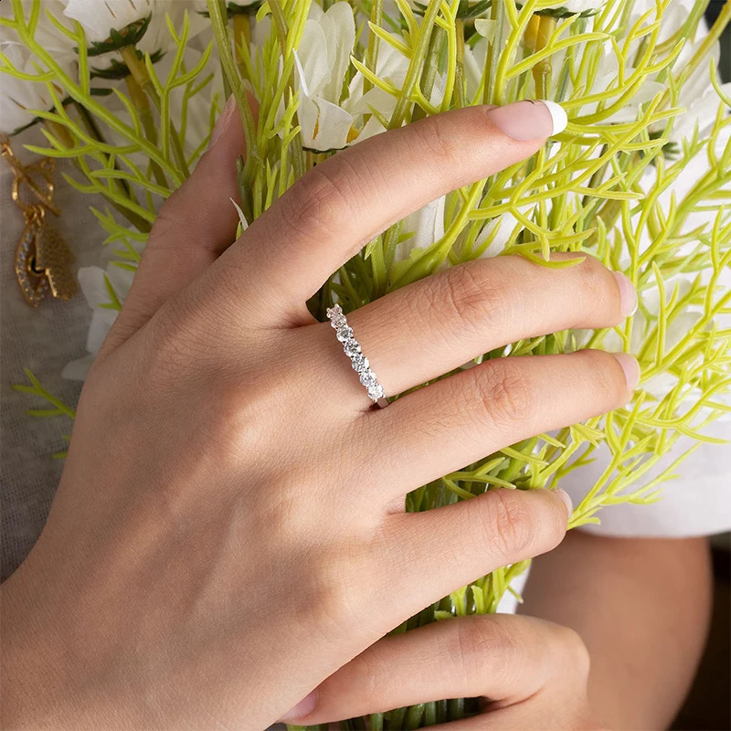 100% Wedding Band Sterling Silver Wedding Rings VVS1 Diamond Half Stackable Ring for Women 0.5CT 0.7CT 1CT 240125