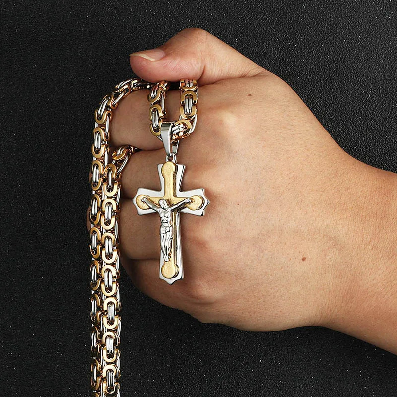 Diyalo Religious Jesus Cross Necklace Men Stainless Steel Crucifix Pendant with Byzantine Chain Necklaces Male Jewelry 240202