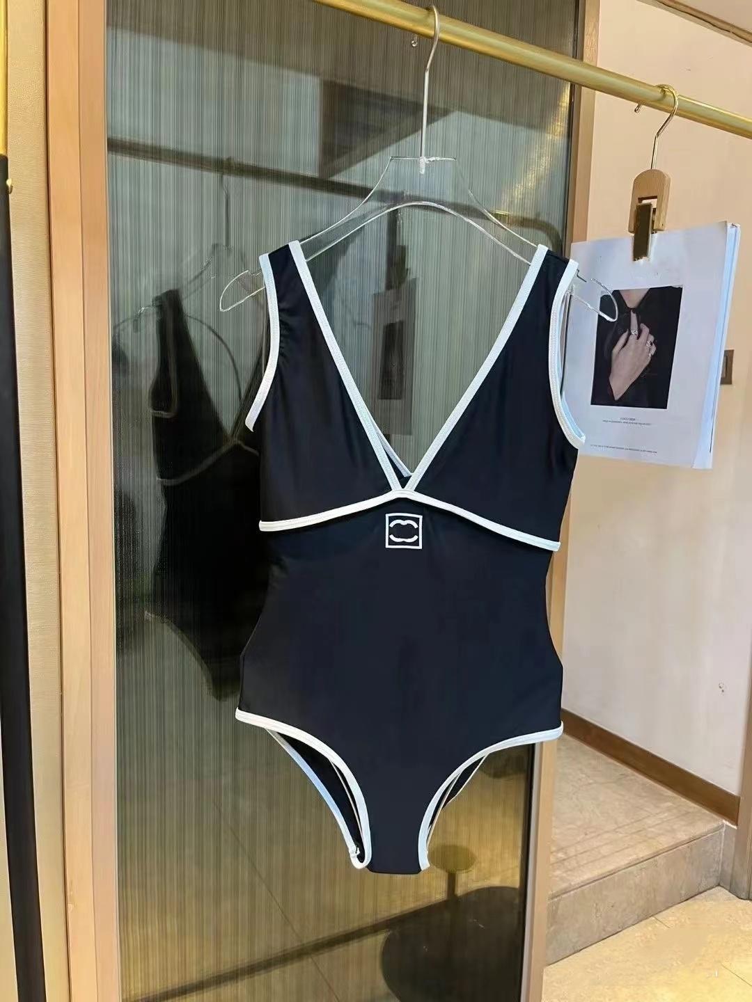 Womens Letter Print One-piece Fashion Bra Beach Party Swimsuit White Black Bikini Designer Swimwear Bikinis