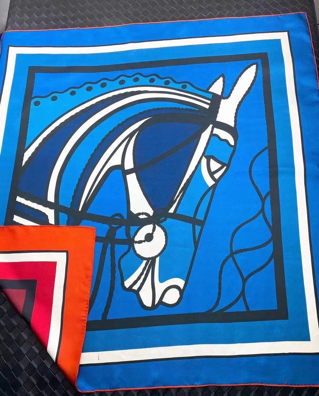 HuaJun 2 Store||Pink double-sided "Wow double face" 90 silk square Twill inkjet scarf handmade curling Y201007