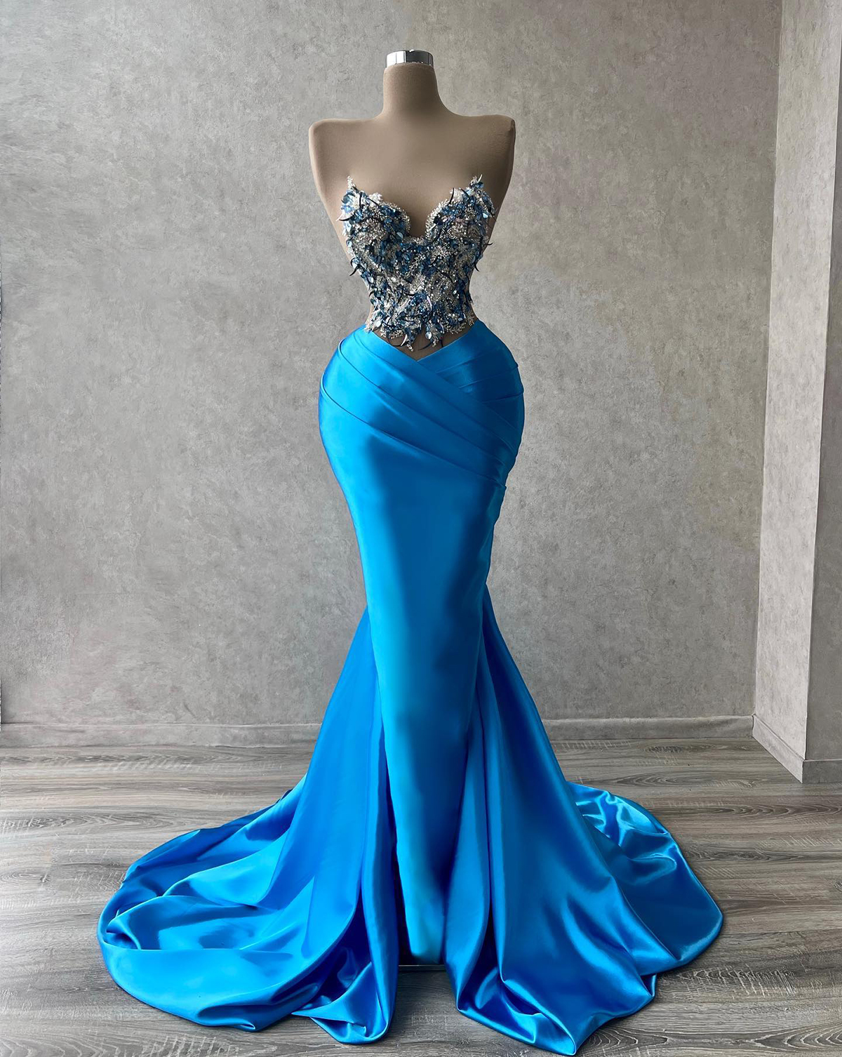 Strapless Evening Glamorous Sequins Feather Mermaid Prom Gowns Sleeveless Custom Made For Formal Party Dresses Plus Size