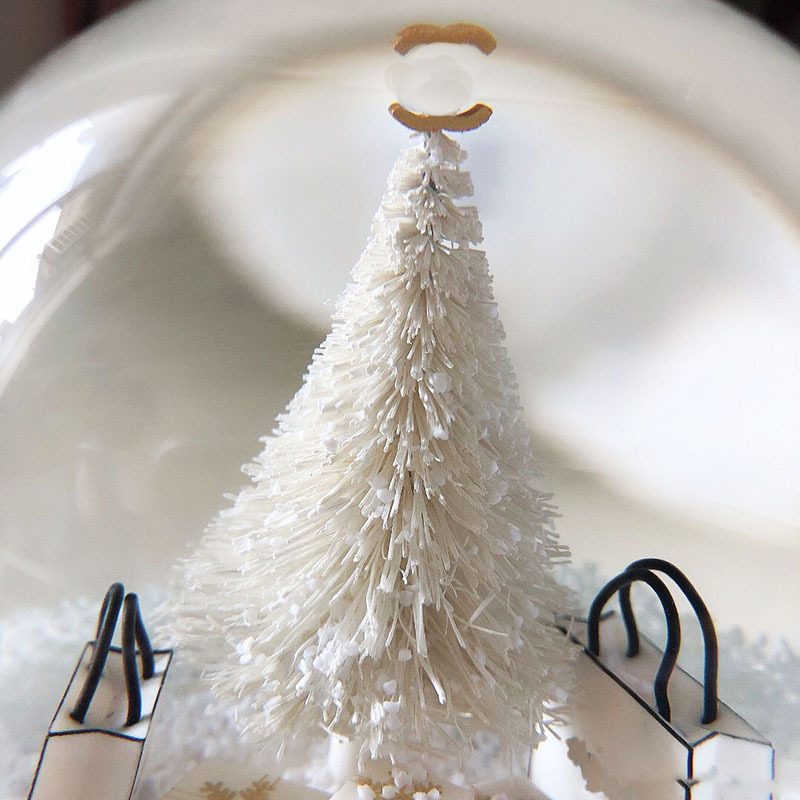 Snow Globe Designer Fashion Letters Indoor Christmas Decorations Car Decoration Crystal Ball With Box For Valentine's Day Girlfriend Gift dh57271