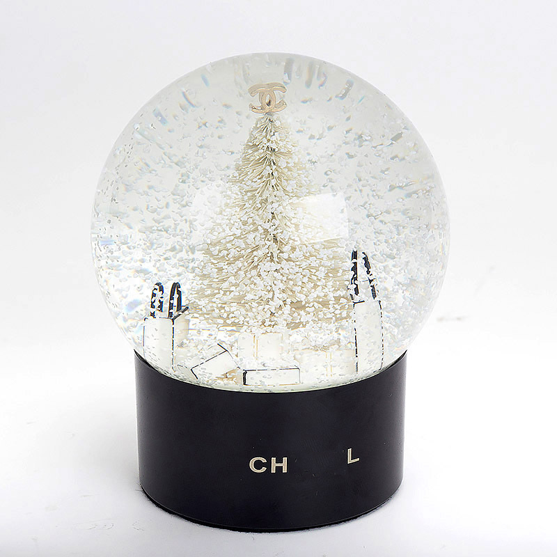 Snow Globe Designer Fashion Letters Indoor Christmas Decorations Car Decoration Crystal Ball With Box For Valentine's Day Girlfriend Gift dh57271