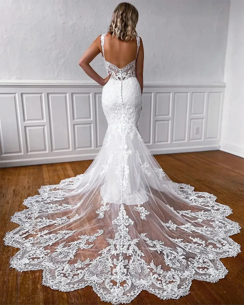 Gorgeous Lace Mermaid Wedding Dresses Bride Gown Spaghetti Straps Applique Sweep Train Covered Buttons Custom Made Plus Size vestido de