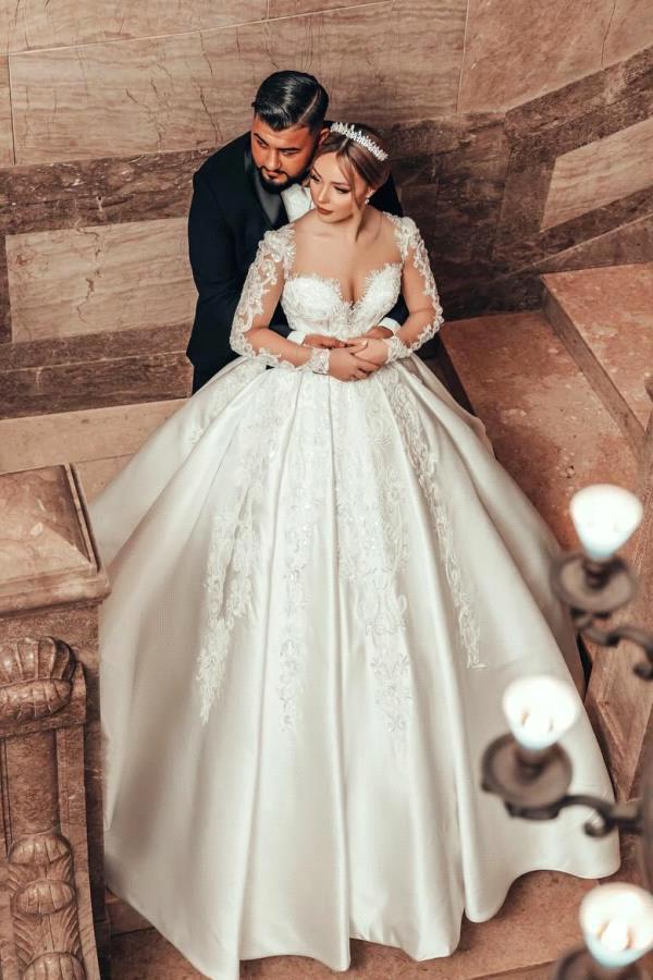 Arabic Dubai Vintage Lace Satin Wedding Dresses Sheer Sleeves Appliques Ruched Long Bridal Gowns A E Robes De Mariage Bc18215 6660306