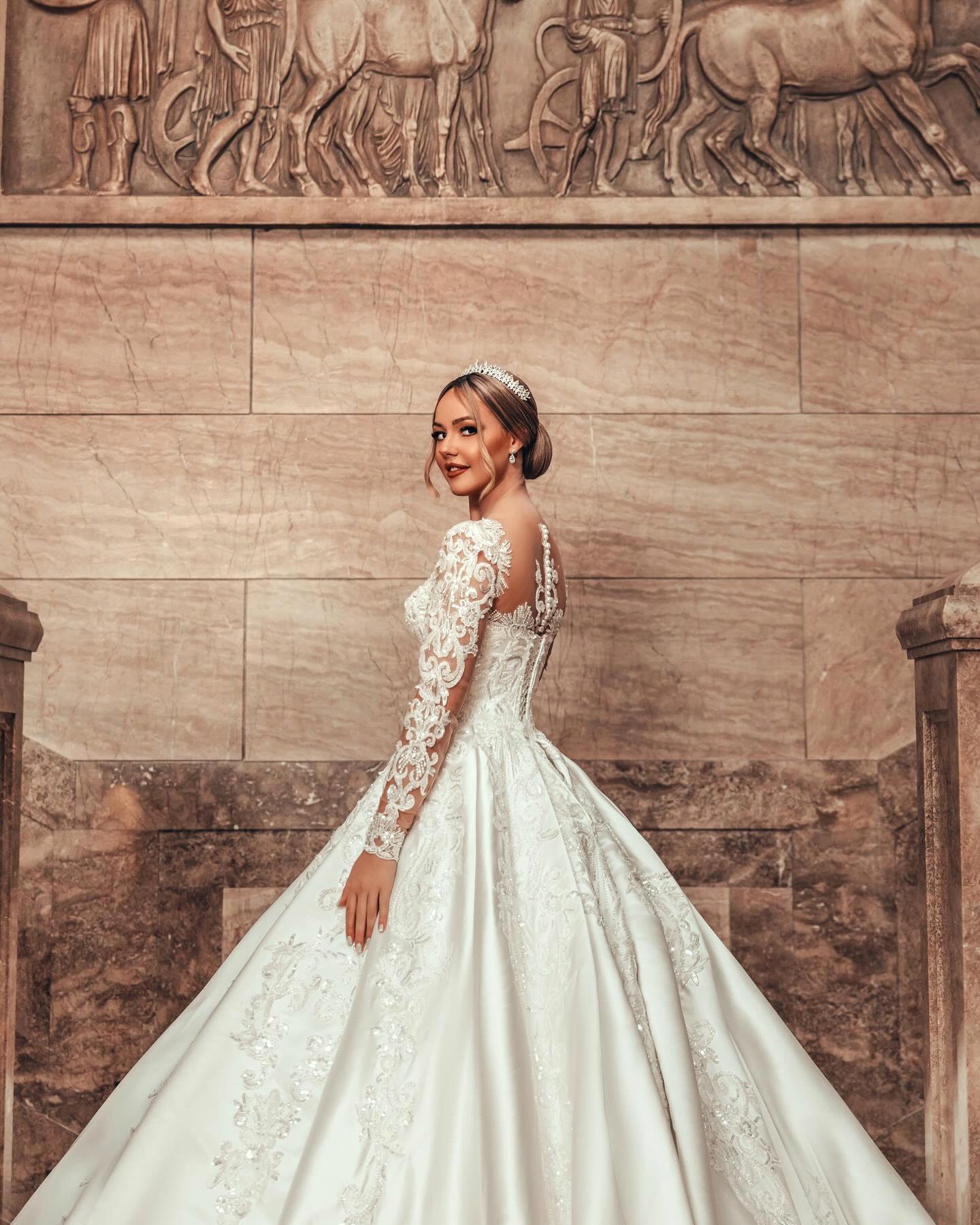 Arabic Dubai Vintage Lace Satin Wedding Dresses Sheer Sleeves Appliques Ruched Long Bridal Gowns A E Robes De Mariage Bc18215 6660306