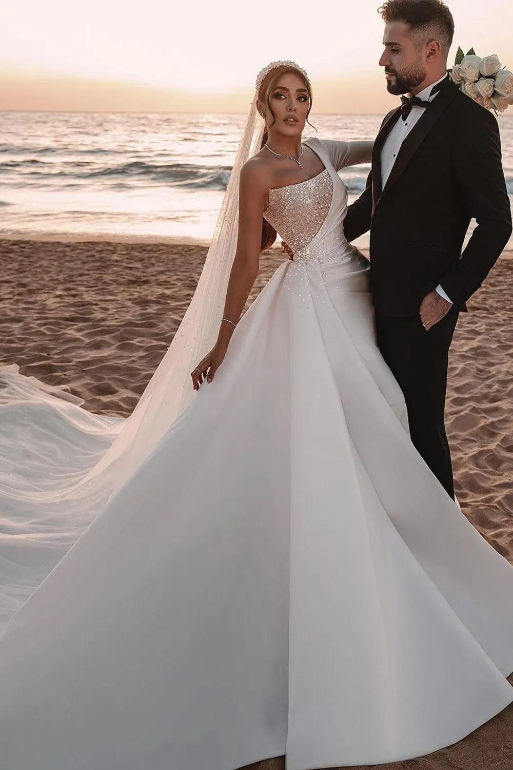 Saudi Summer Ivory Arabic Dubai Modern Backless Dresses Sexy One Shoulder Sequins Long Train Wedding Gown Bc 0219