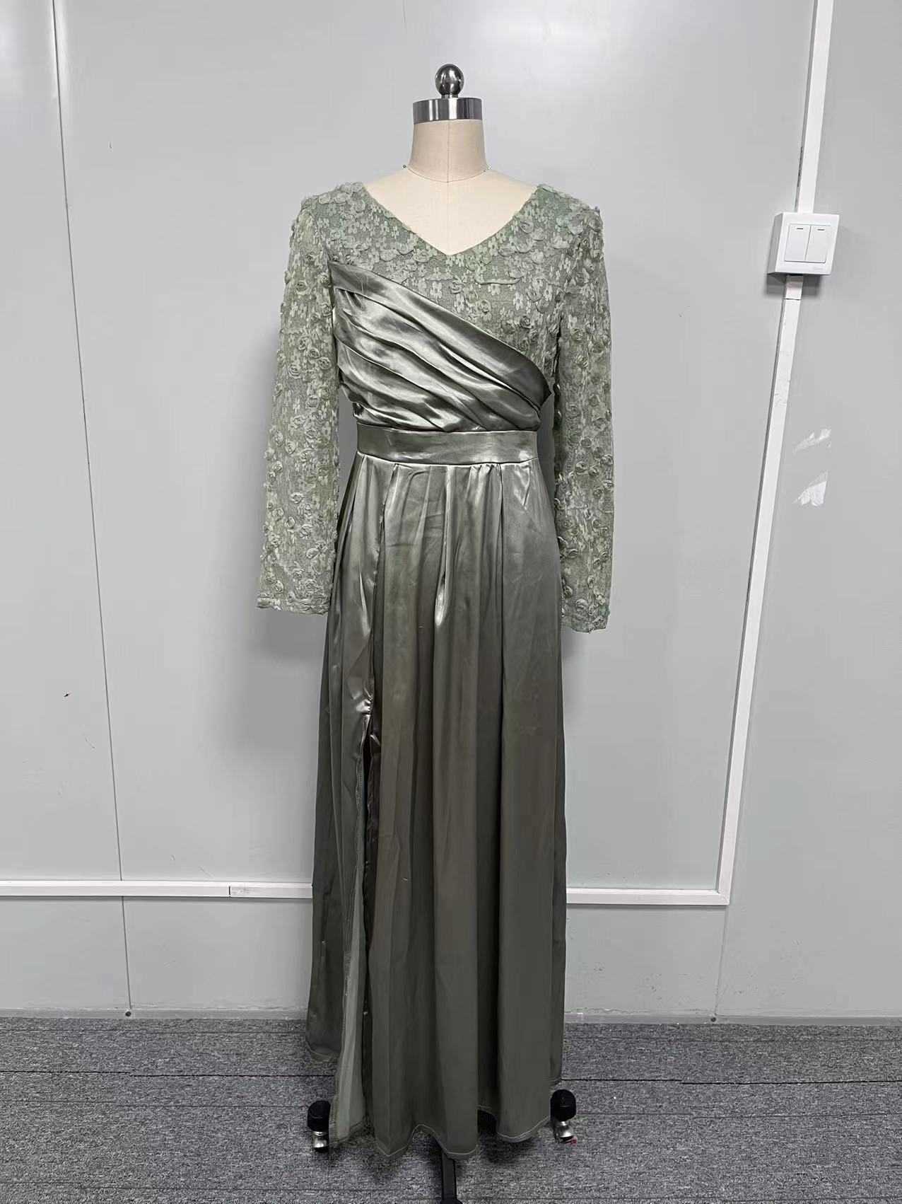 Party Dresses 2023 Wrapped Chest Ruffled Red Black Green Mid-waist Solid Color Lace Long Skirt Dress Evening Gown T240221