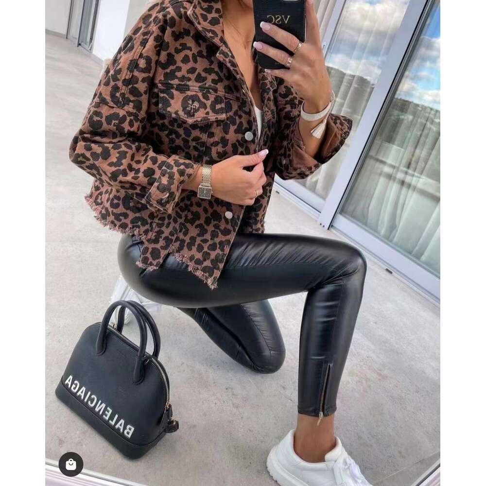 2024 New Leopard Jean Jacket Trendy Washed Old Tassel Denim Jacket Women