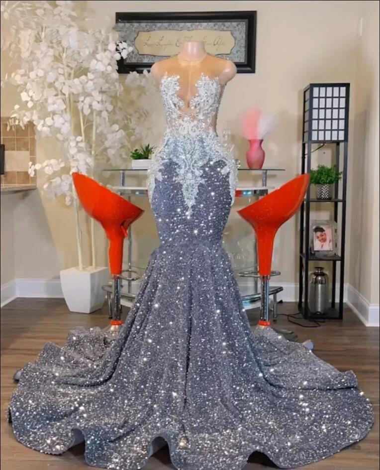 Glitter Silver Sequined Mermaid Prom Dresses Luxury Sheer Neck Lace Applique Beaded Sweep Train Formal Party Evening Gowns Robe BC15713 0221