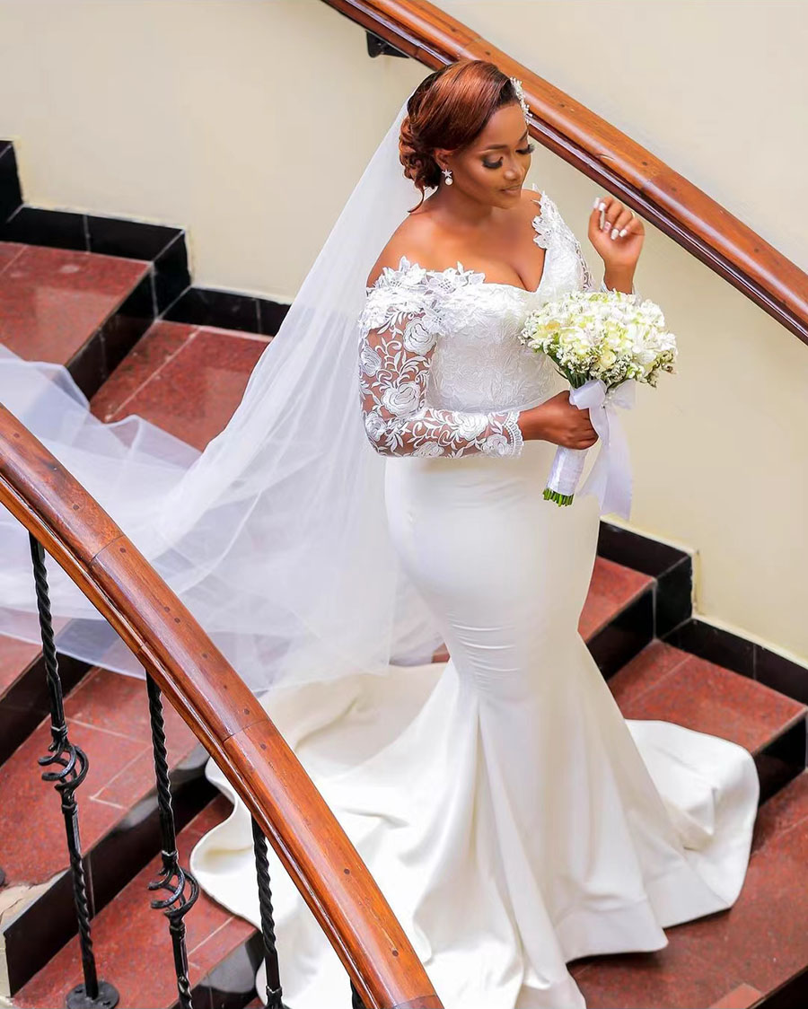 Ebi Arabic Aso White African Plus Size Mermaid Wedding Dresses with Lace Long Sleeve Beach Garden Bridal Gowns Soft Satin Simple Embroidery 326
