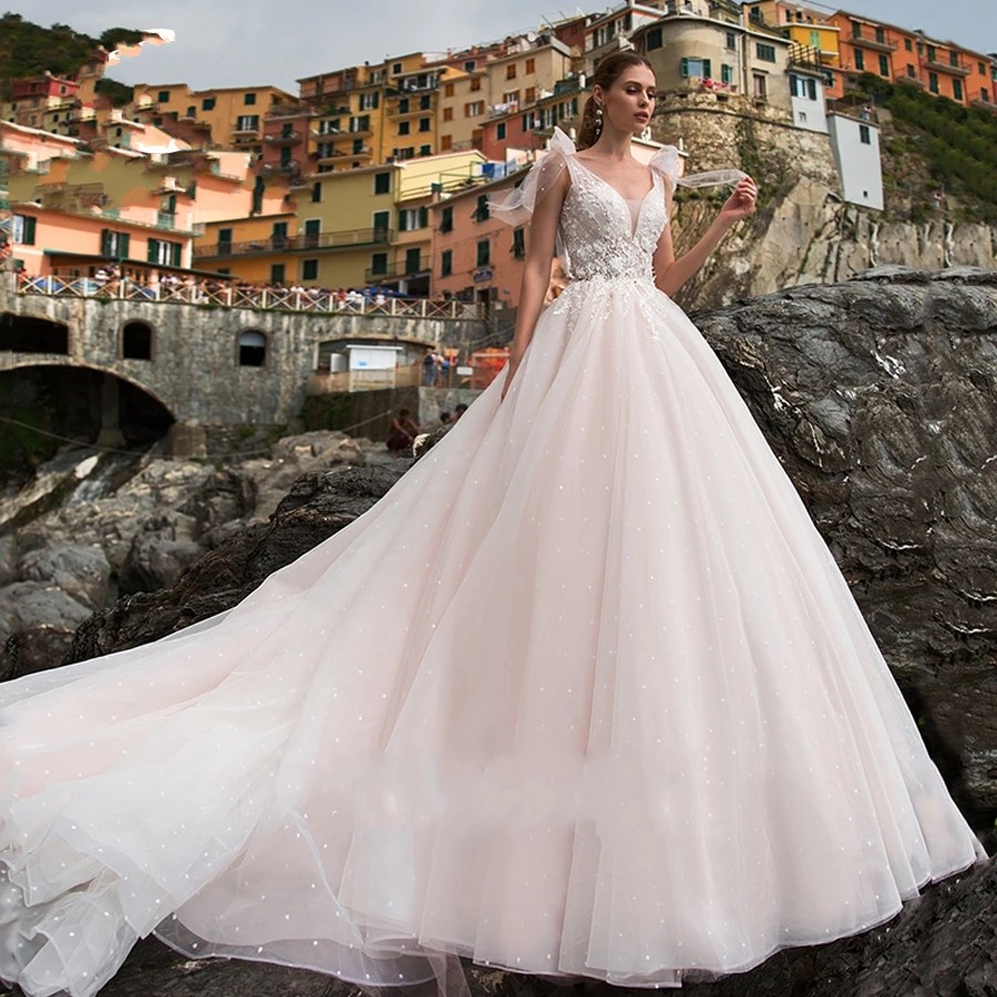 Romantic Wedding Dress 2024 Boho Pearls Tulle Princess Backless V-Neck Flowers Appliques Bridal Bride Gowns Vestidos De Novia