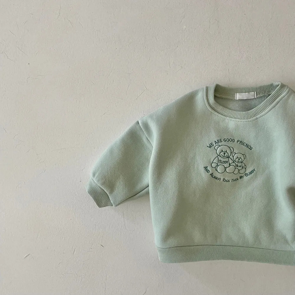 Korean Autumn Infant Boys Sweatshirt Cotton Long Sleeve Plus Velvet Cartoon Pullover Baby Tops born Outfits 240220