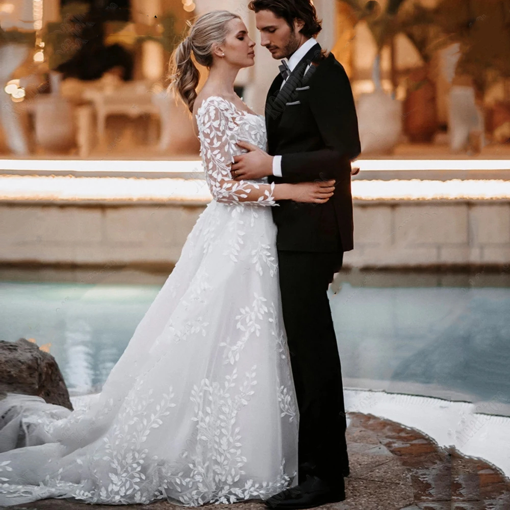 Sexy Backless A Line Wedding Dresses Floor Length Court Train Lace Appliques Long Sleeves Boho Bridal Gowns 2024 Summer Beach Robe De Mariee