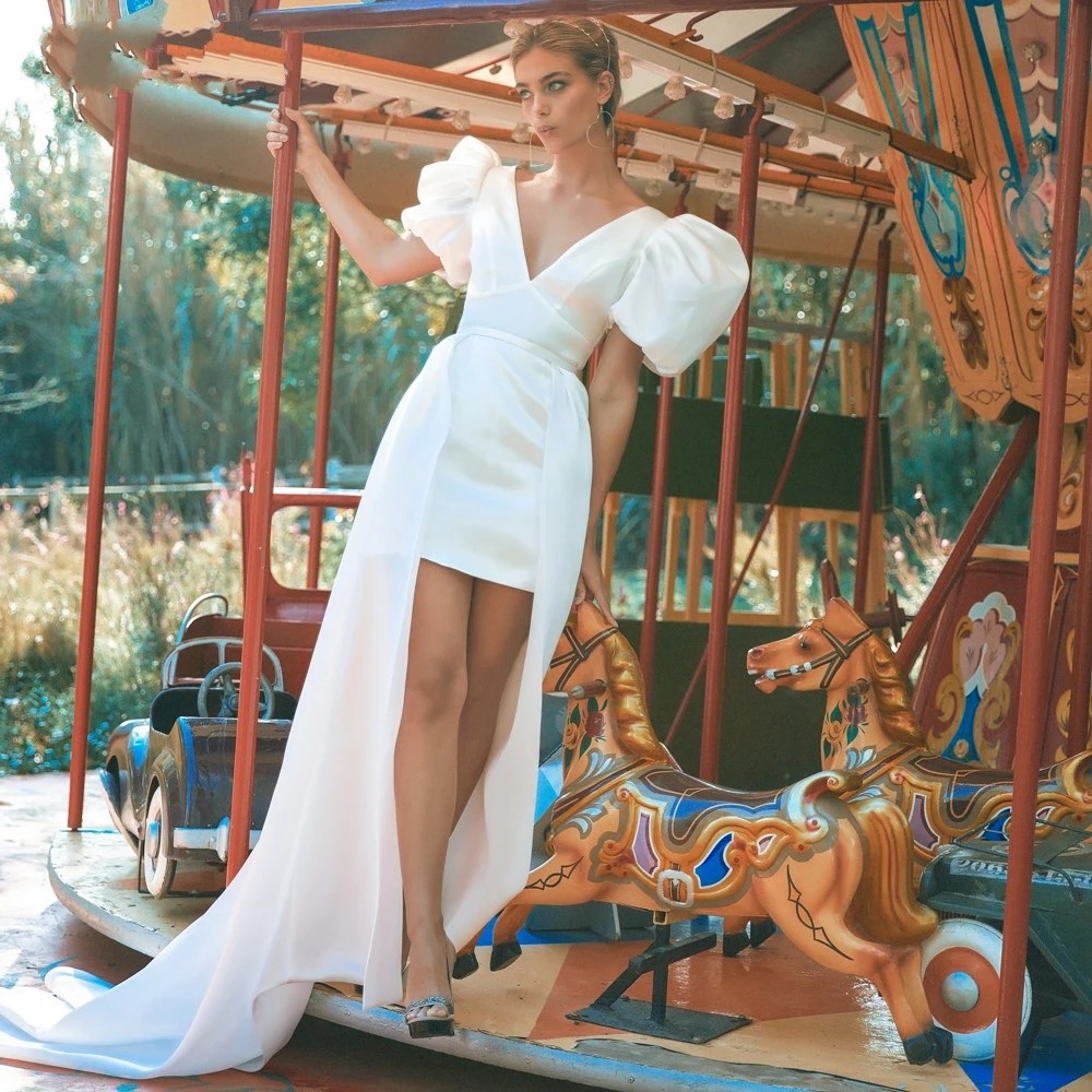 Two Piece Satin V Neck Beach Short Wedding Dress Detachable Train Backless Short Sleeves A-line Mini Bridal Gowns Vestidos De Novia