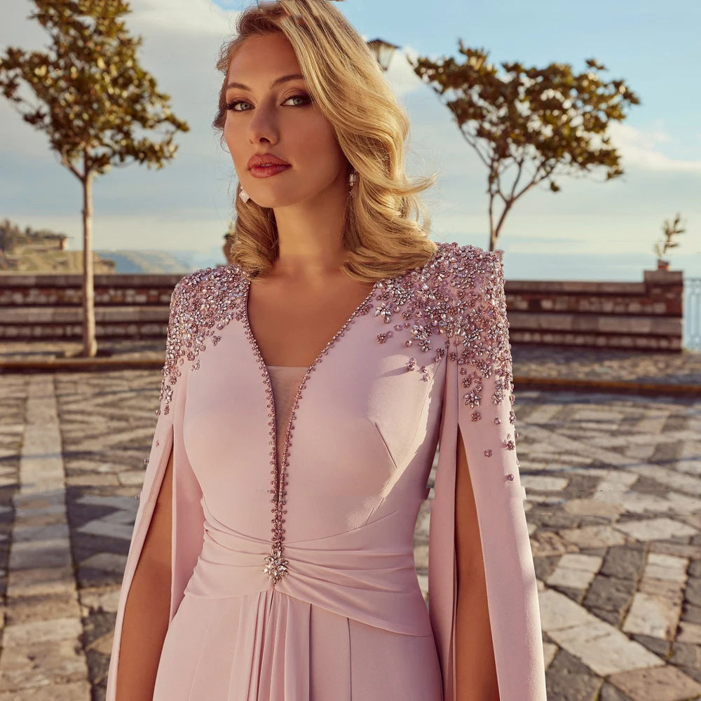 Elegant Green Mother Of The Bride Dresses Crystal Beaded V-Neck Cape Sleeves Satin Mermaid Long Wedding Guest Dress For Women 2024 Arabic Dubai Formal