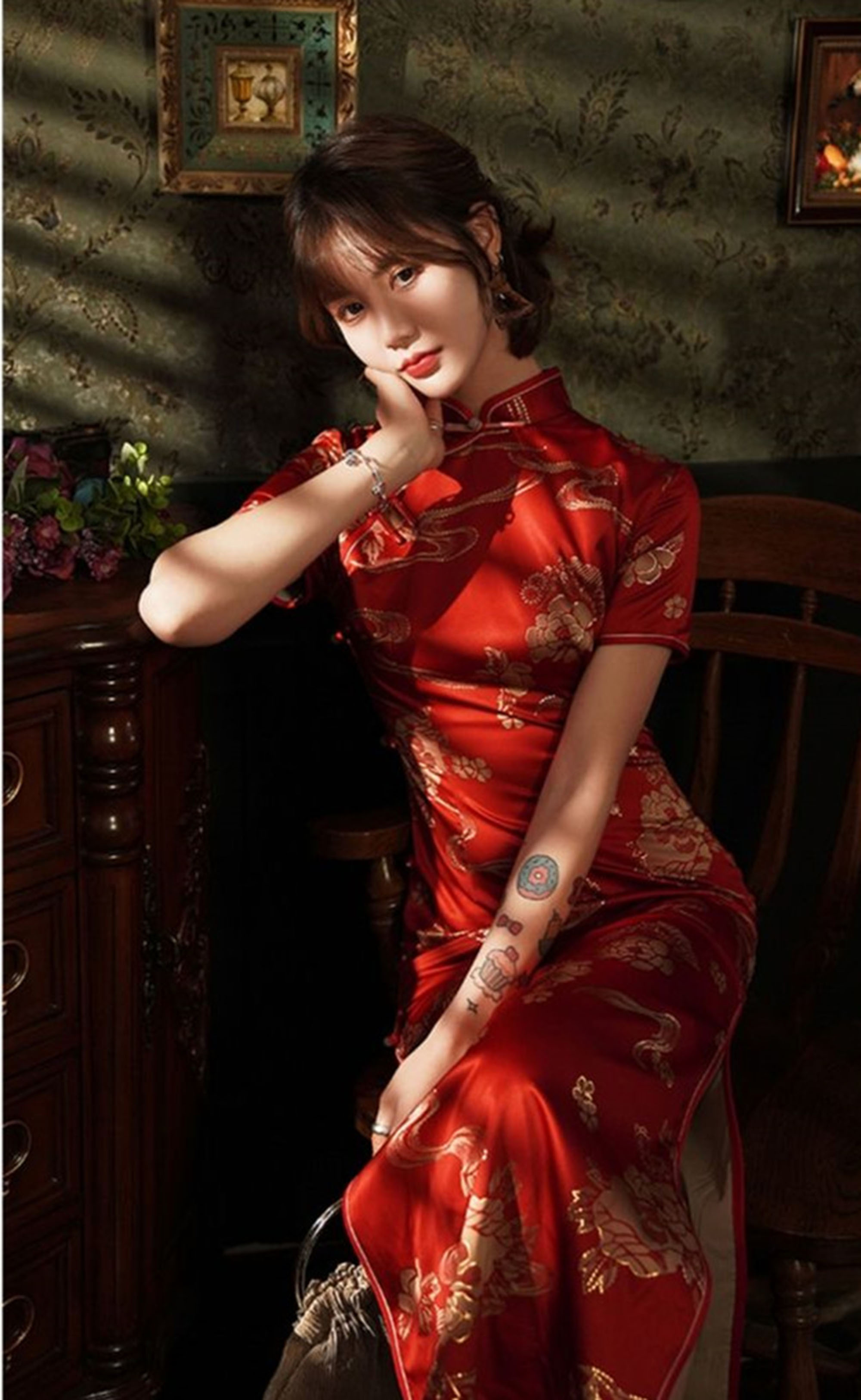 Vintage Floral Print Red Bridal Cheongsam Qipao Dress Mandarin Collar Keyhole Short Sleeve Chinese Style Party Dress