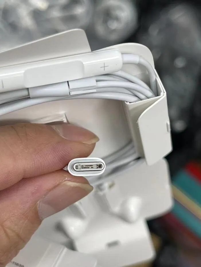 USB Type C Headphones In-Ear earphone Wire Earbuds With Mic Music Remote Volume Control Headset USB-C headphone auriculares with retail box