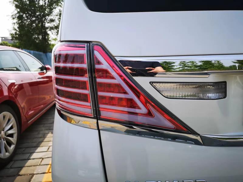 LED Turn Signal Tail Lamp for Toyota Alphard Car Taillight 2009-2014 Rear Brake Reverse Light Automotive Accessories