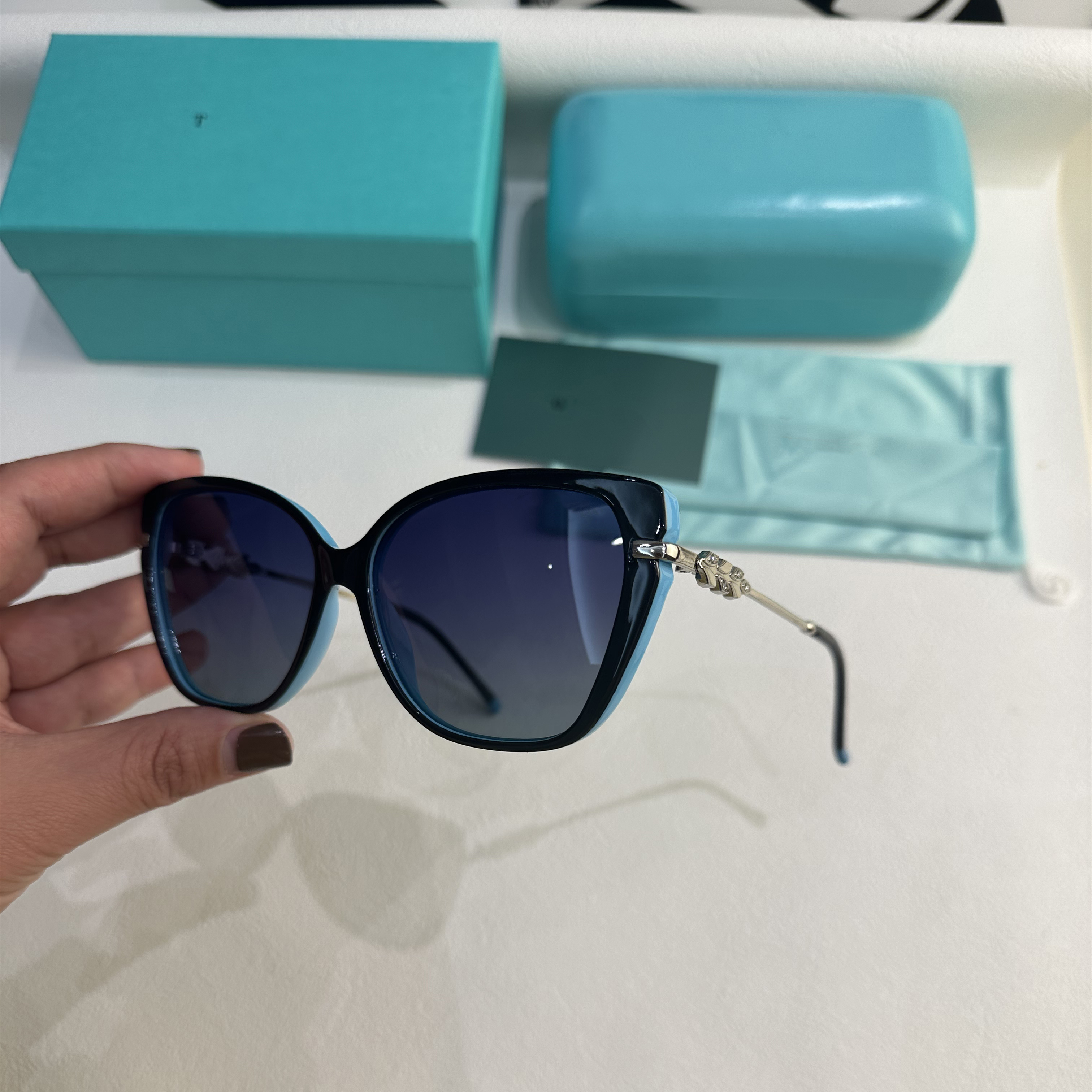 Cat Eye Polarized Sunglasses Designer Womens Sunglasses Uv Sunglasses Metal Legs Outdoor Shades Classic Lady Sun Glasses For Women 2024