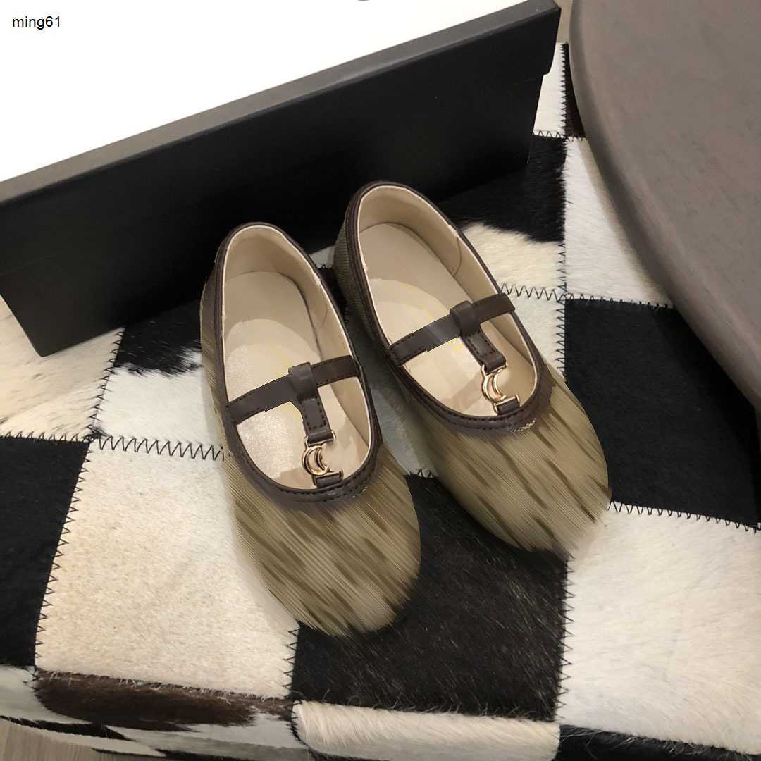 Brand Girl Princess shoe Metal logo decoration Child Sneakers Size 26-35 Including shoe box Embroidered logo baby flat shoes 24Feb20