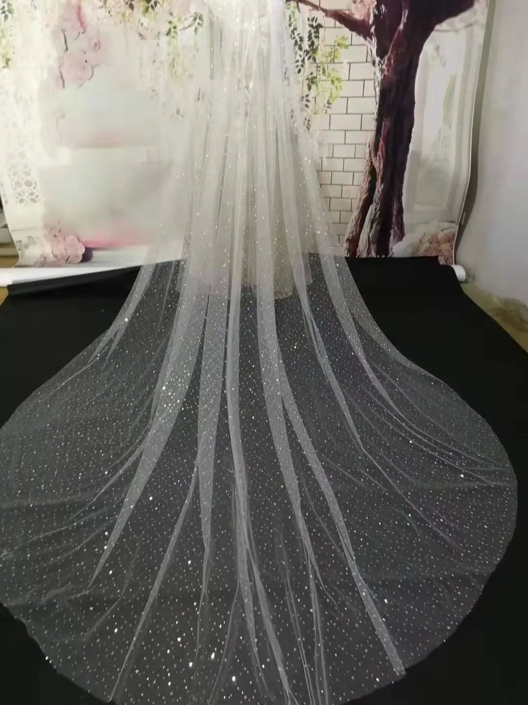 Sparkly Glitters Bling Bling Bridal Wedding Veils 1 Tier Long Bridal Veils Cathedral Length Handmade Soft Tulle Sequins Bride Veil